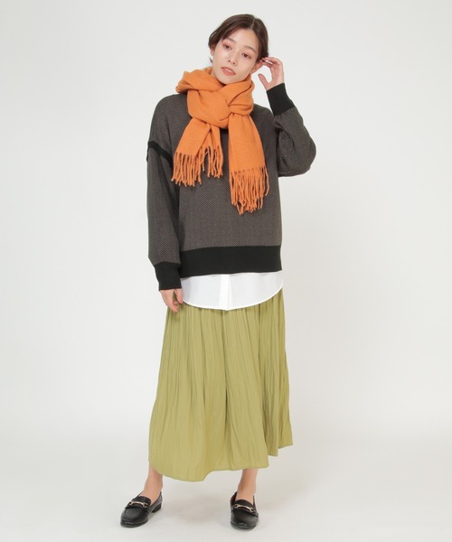 ikka（イッカ）の「カシミヤタッチ無地マフラー（マフラー・レディース・ブラウン/グレー/オフホワイト/オレンジ/ブルー・FREE）」の9枚目の写真