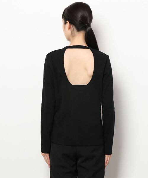 MADEMOISELLE ROPE'(マドモアゼル ロペ)の「【KLOKE】バックオープンカットソー(Tシャツ/カットソー・レディース・ブラック/キナリ・FREE)」の4枚目の写真