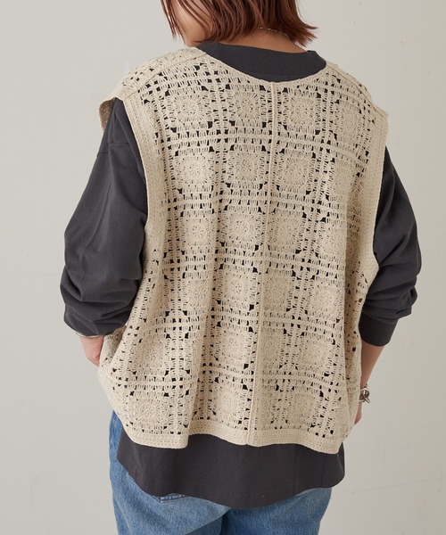 CIAOPANIC TYPY（チャオパニックティピー）の「モチーフレース編みベスト（ベスト・レディース・アイボリー/レッド/ベージュ・ONE SIZE）」の7枚目の写真