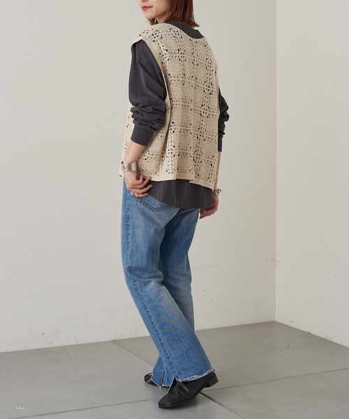 CIAOPANIC TYPY（チャオパニックティピー）の「モチーフレース編みベスト（ベスト・レディース・アイボリー/レッド/ベージュ・ONE SIZE）」の13枚目の写真