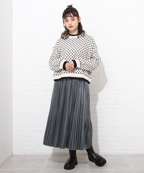 Cutie Blonde(キューティーブロンド)の「◆【S-L】ベロアプリーツスカート(スカート・レディース・ピンク系/ダークグレー/ナチュラル・03/01/02)」の21枚目の写真