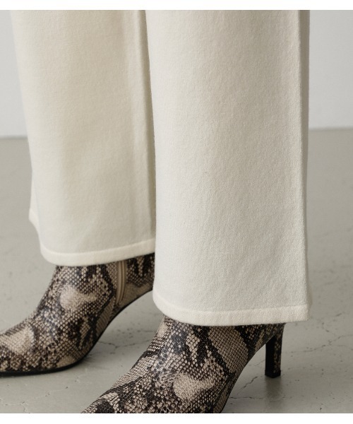 AZUL by moussy（アズールバイマウジー）の「RELAX KNIT PANTS/リラックスニットパンツ（その他パンツ・レディース・マジェンタ/オフホワイト/ブラック・MEDIUM/SMALL）」の14枚目の写真