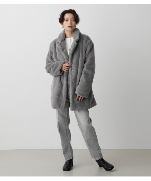 AZUL by moussy(アズールバイマウジー)の「FLUFFY CHESTER COATフラッフィーチェスターコート(チェスターコート・レディース・グレー/ベージュ・SMALL/MEDIUM)」の8枚目の写真