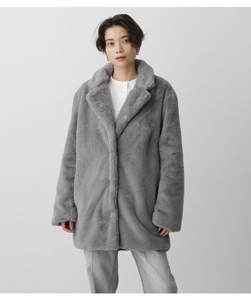 AZUL by moussy(アズールバイマウジー)の「FLUFFY CHESTER COATフラッフィーチェスターコート(チェスターコート・レディース・グレー/ベージュ・SMALL/MEDIUM)」の9枚目の写真