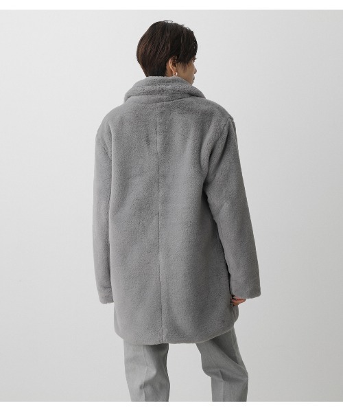 AZUL by moussy(アズールバイマウジー)の「FLUFFY CHESTER COATフラッフィーチェスターコート(チェスターコート・レディース・グレー/ベージュ・SMALL/MEDIUM)」の11枚目の写真
