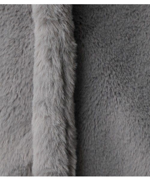 AZUL by moussy(アズールバイマウジー)の「FLUFFY CHESTER COATフラッフィーチェスターコート(チェスターコート・レディース・グレー/ベージュ・SMALL/MEDIUM)」の14枚目の写真