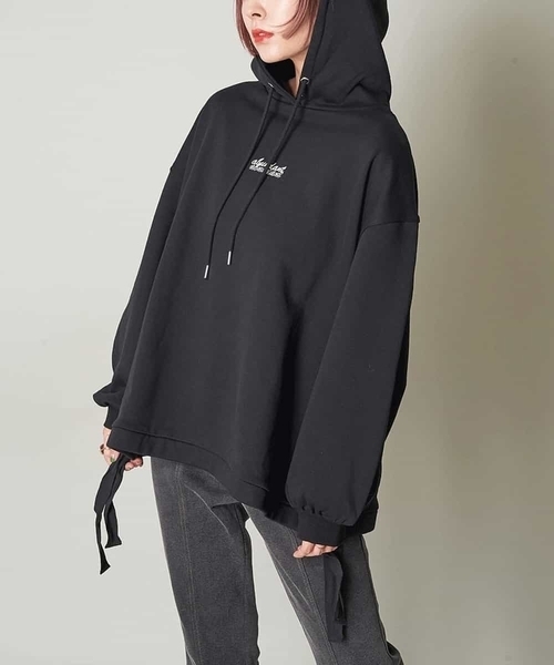 A de a.v.v(アードアー・ヴェ・ヴェ)の「裾リボンロゴパーカー(パーカー・レディース・ライトピンク/アイボリー/ブラック・38/36)」の3枚目の写真