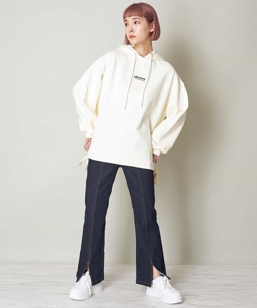 A de a.v.v(アードアー・ヴェ・ヴェ)の「裾リボンロゴパーカー(パーカー・レディース・ライトピンク/アイボリー/ブラック・38/36)」の12枚目の写真