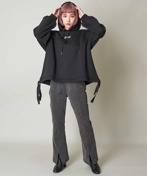 A de a.v.v(アードアー・ヴェ・ヴェ)の「裾リボンロゴパーカー(パーカー・レディース・ライトピンク/アイボリー/ブラック・38/36)」の14枚目の写真