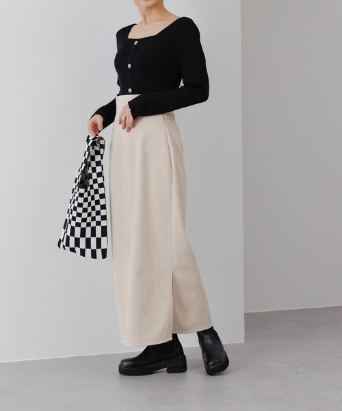 COLONY 2139（コロニートゥーワンスリーナイン）の「ボタン付スクエアネックワイドリブニットプルオーバー（ニット/セーター・レディース・ブラック/アイボリー/グリーン/モカ・FREE）」の11枚目の写真