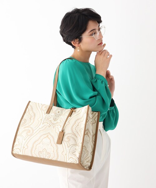 OPAQUE.CLIP（オペークドットクリップ）の「◆アソートスクエアビッグトートバッグ（トートバッグ・レディース・オフホワイト/キャメル・00）」の16枚目の写真