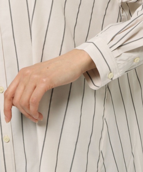 LEPSIM（レプシィム）の「【お花の種が入ったタグ付き】フラワーシードチュニック　262607（シャツ/ブラウス・レディース・パープル/ブルー/グレイッシュベージュ・FREE）」の14枚目の写真