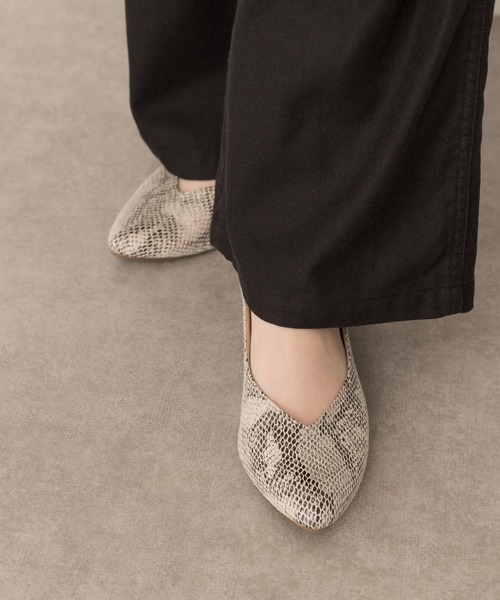 RODE SKO(ロデスコ)の「『MADE IN JAPAN』3センチプレーンパンプス(パンプス・レディース・ブラック/ベージュ/アニマル・36/37/38)」の14枚目の写真