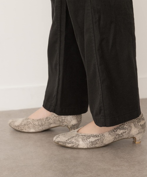 RODE SKO(ロデスコ)の「『MADE IN JAPAN』3センチプレーンパンプス(パンプス・レディース・ブラック/ベージュ/アニマル・36/37/38)」の4枚目の写真