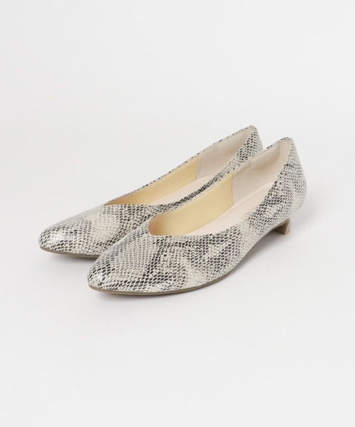 RODE SKO(ロデスコ)の「『MADE IN JAPAN』3センチプレーンパンプス(パンプス・レディース・ブラック/ベージュ/アニマル・36/37/38)」の16枚目の写真