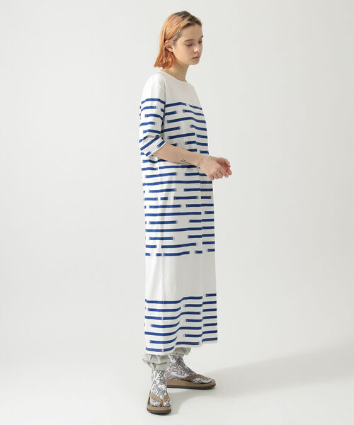 BEAMS BOY(ビームスボーイ)の「maturely / Break Border Dress(ワンピース・レディース・ブラック×ホワイト/ホワイト×ブルー・0/1)」の4枚目の写真