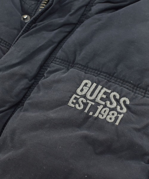Guess(ゲス)の「【ヴィンテージ古着】GUESS/ゲス ロゴ刺繍 中綿入りベスト(ダウンベスト・メンズ・ブラック・MEDIUM)」の4枚目の写真