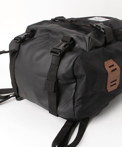 POLeR(ポーラー)の「【POLER / ポーラー】JOURNEY BAG(バックパック/リュック・メンズ・ブラック/グリーン系カモフラージュ・FREE)」の4枚目の写真