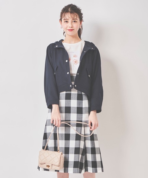 31 Sons de mode（トランテアン　ソン　ドゥ　モード）の「フラワーフォト風Ｔシャツ（Tシャツ/カットソー・レディース・ブラック/オフホワイト・36）」の17枚目の写真