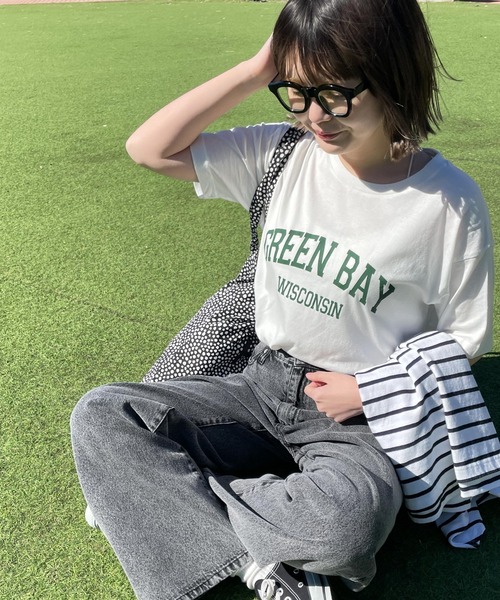 WEGO(ウィゴー)の「WEGO/ドロップショルダーカレッジロゴTシャツ(Tシャツ/カットソー・レディース・ホワイト/ライトグレー/ダークグリーン/その他1/ホワイト系その他/スミクロ・FREE)」の15枚目の写真