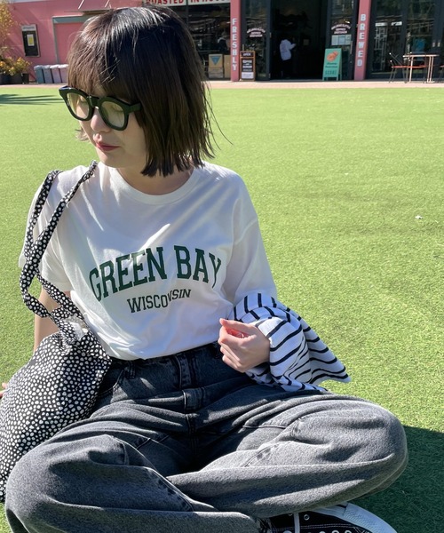 WEGO(ウィゴー)の「WEGO/ドロップショルダーカレッジロゴTシャツ(Tシャツ/カットソー・レディース・ホワイト/ライトグレー/ダークグリーン/その他1/ホワイト系その他/スミクロ・FREE)」の16枚目の写真