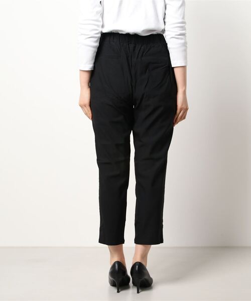 Tuche（トゥシェ）の「Tuche/トゥシェ テーパードスタイル レギンスパンツ 2タックデザイン アンクル丈（その他パンツ・レディース・ブラック/ネイビー/サンドベージュ・MEDIUM/LARGE/X-LARGE）」の5枚目の写真