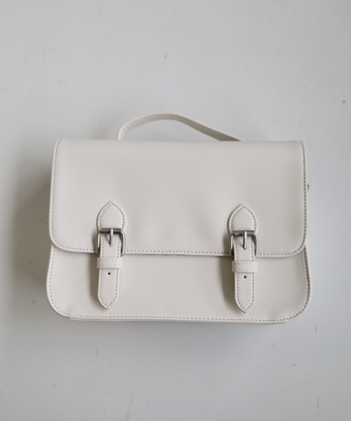 MERLOT（メルロー）の「フェイクレザーサッチェルBAG（ショルダーバッグ・レディース・ホワイト/ブラック/レッド・FREE）」の8枚目の写真