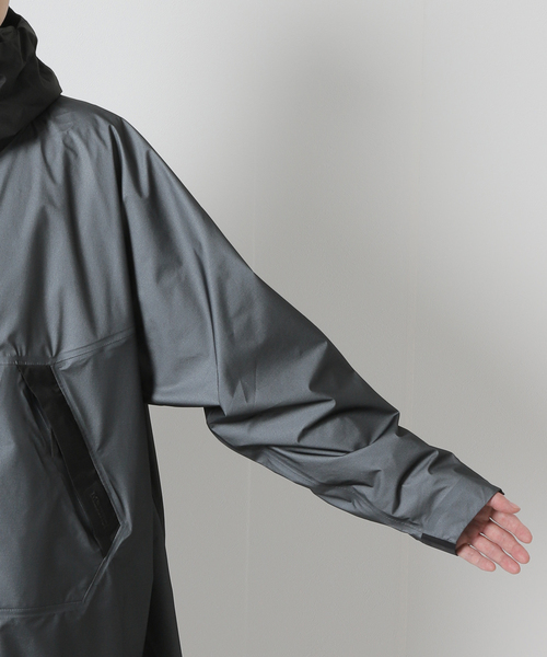 JOURNAL STANDARD relume(ジャーナルスタンダード レリューム)の「MARMOT INFUSE GORE-TEX SHAKEDRY Silent Poncho Coat(その他アウター・メンズ・ブラック・MEDIUM/LARGE)」の8枚目の写真