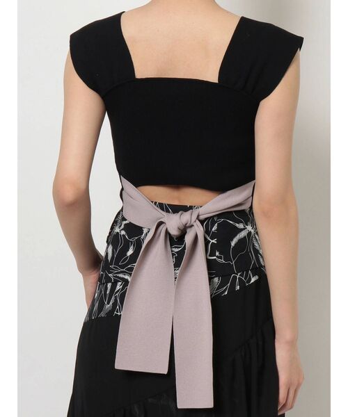 MERCURYDUO（マーキュリーデュオ）の「配色バックリボンコンパクトニット（ニット/セーター・レディース・ブラック/オフホワイト/ライム/ブルー・FREE）」の10枚目の写真