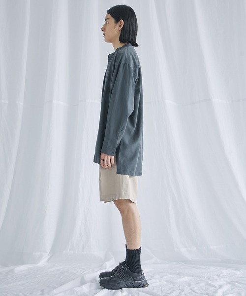 PUBLIC TOKYO(パブリックトウキョウ)の「ポリリネンバンドロングシャツ(シャツ/ブラウス・メンズ・ネイビー/ブルー/ダークグレー・2/1)」の9枚目の写真