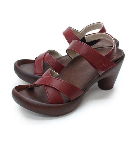 Regetta Canoe（リゲッタカヌー）の「Regetta Canoenoe/リゲッタカヌー バックベルト付き クロスベルト サンダル コンフォート CJBN5710（サンダル・レディース・ブラウン/レッド・S/M/L）」の2枚目の写真