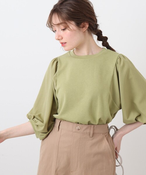 DRESKIP(ドレスキップ)の「◆【ぽわん袖/お洒落見え】袖シボシボ異素材七分袖トップス(Tシャツ/カットソー・レディース・オフホワイト/グリーン/ブラック/黄緑系・03/02/04)」の4枚目の写真