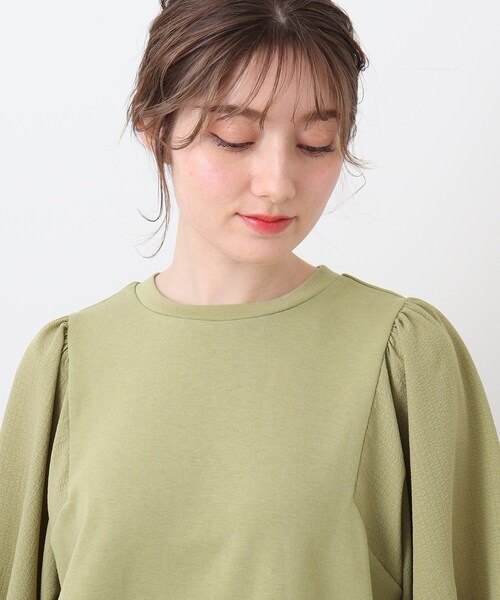 DRESKIP(ドレスキップ)の「◆【ぽわん袖/お洒落見え】袖シボシボ異素材七分袖トップス(Tシャツ/カットソー・レディース・オフホワイト/グリーン/ブラック/黄緑系・03/02/04)」の8枚目の写真