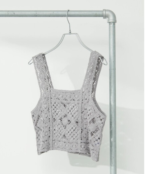 Sugar spoon（シュガースプーン）の「・SUGAR SPOON カギ針風ベスト（ベスト・レディース・ライトブルー/ブラック/グレー/ナチュラル・FREE）」の3枚目の写真