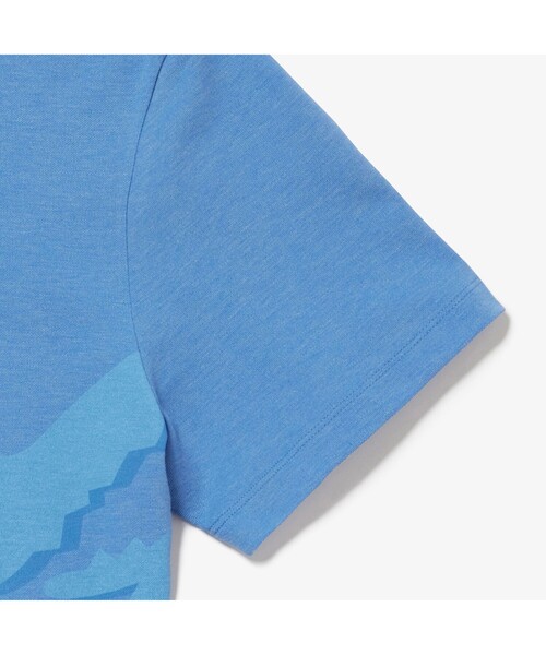 LACOSTE(ラコステ)の「オーバーサイズプリント鹿の子地Tシャツ(Tシャツ/カットソー・メンズ・ブルー/ライトピンク/ホワイト・5/2/4/3)」の8枚目の写真