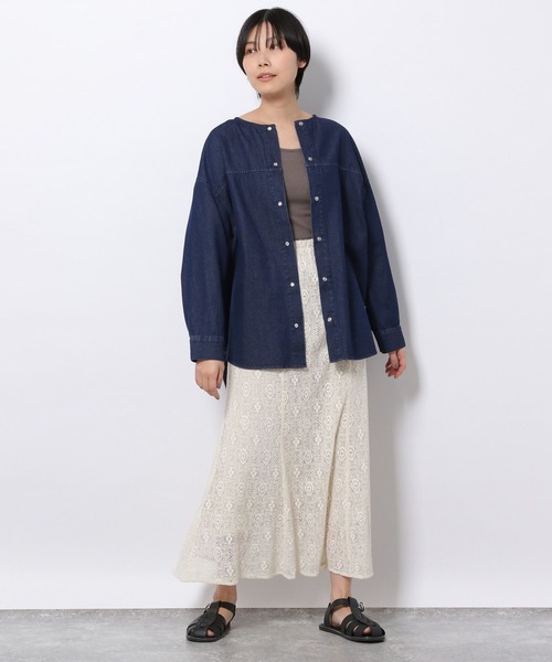 LAKOLE（ラコレ）の「ライトオンスデニムノーカラーシャツ / 276569（シャツ/ブラウス・レディース・ライトブルー/グレー/サックスブルー・SMALL/MEDIUM）」の13枚目の写真
