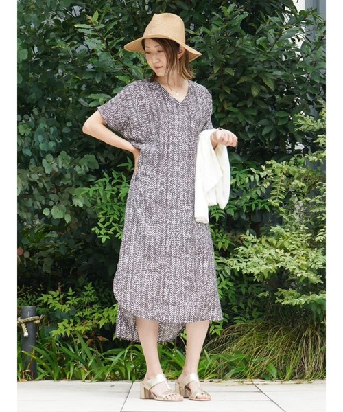 BANANA REPUBLIC FACTORY STORE(バナナリパブリック ファクトリーストア)の「BANANA REPUBLIC FACTORY STORE ミディ シャツドレス(ワンピース・レディース・ホワイト/その他・S/M/L/XS)」の7枚目の写真