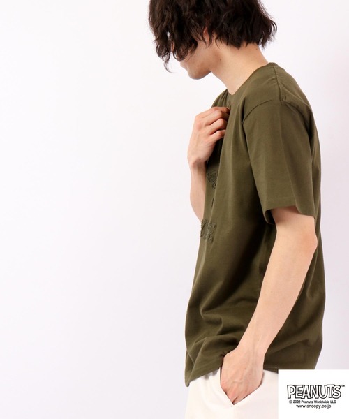 PEANUTS(ピーナッツ)の「PEANUTS スヌーピー 刺繍 半袖Tシャツ(Tシャツ/カットソー・メンズ・ホワイト/パープル/カーキ/ネイビー・LL/L/M)」の9枚目の写真