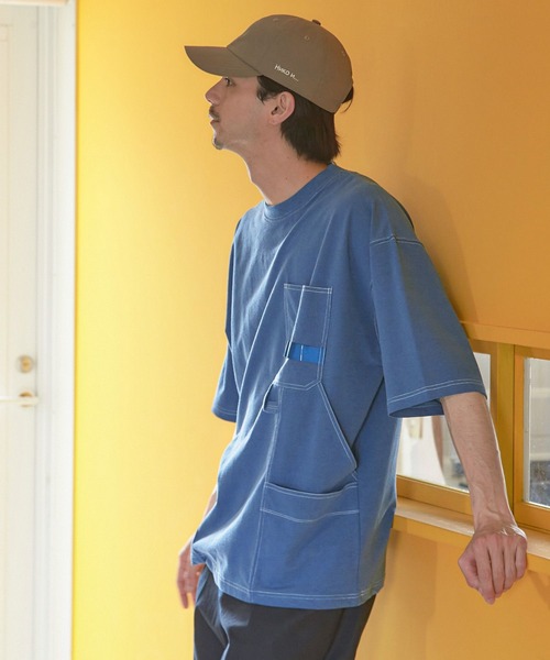 niko and...(ニコアンド)の「ペインターポケットTシャツ(Tシャツ/カットソー・メンズ・グリーン/ブラック/ブルー/オフホワイト・MEDIUM/LARGE)」の4枚目の写真