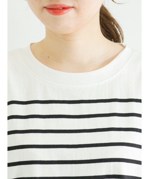 Samansa Mos2(サマンサ モスモス)の「フレンチスリーブパネルボーダーTシャツ(ニット/セーター・レディース・ブルー/パープル/ベージュ/ブラック・フリ-)」の5枚目の写真