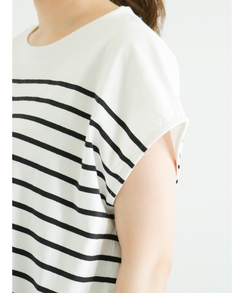 Samansa Mos2(サマンサ モスモス)の「フレンチスリーブパネルボーダーTシャツ(ニット/セーター・レディース・ブルー/パープル/ベージュ/ブラック・フリ-)」の7枚目の写真