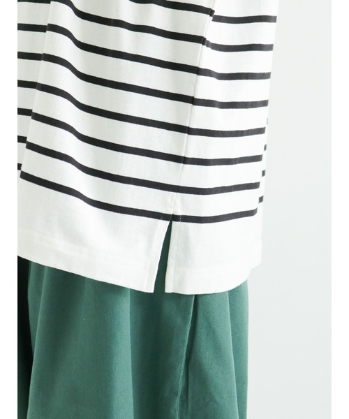 Samansa Mos2(サマンサ モスモス)の「フレンチスリーブパネルボーダーTシャツ(ニット/セーター・レディース・ブルー/パープル/ベージュ/ブラック・フリ-)」の16枚目の写真