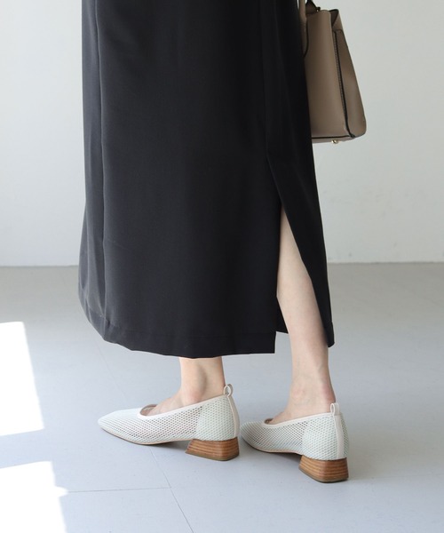 HER CLOSET（ハークローゼット）の「【shemoshelly】ハイウエストコクーンシルエットジャンパースカート（ジャンパースカート・レディース・ブラック/ベージュ・M）」の9枚目の写真