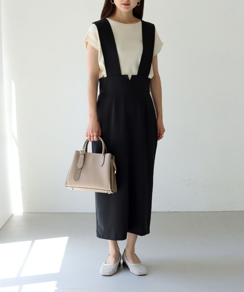 HER CLOSET（ハークローゼット）の「【shemoshelly】ハイウエストコクーンシルエットジャンパースカート（ジャンパースカート・レディース・ブラック/ベージュ・M）」の4枚目の写真