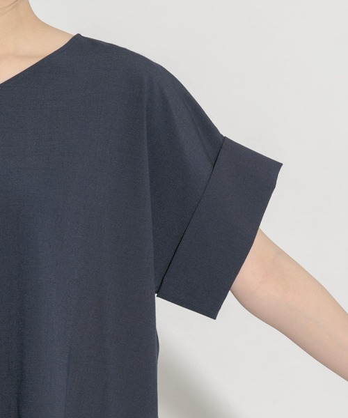 URBAN RESEARCH ROSSO（アーバンリサーチロッソ）の「リネンライクニュアンススリーブブラウス（シャツ/ブラウス・レディース・ネイビー/ベージュ系その他/ブルー系その他・FREE）」の21枚目の写真