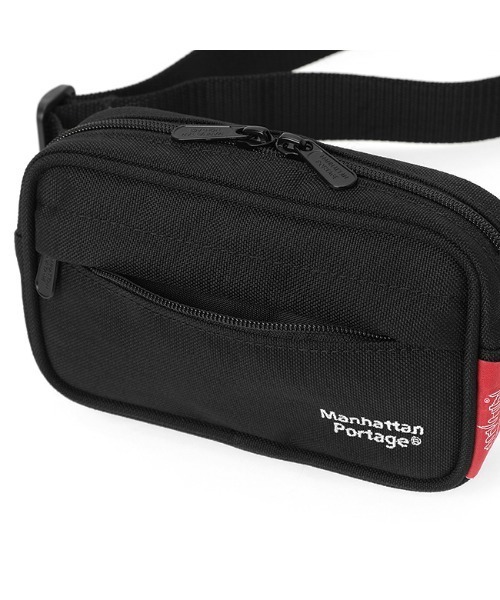 Manhattan Portage（マンハッタンポーテージ）の「Cobble Hill Waist Bag（ボディバッグ/ウエストポーチ・メンズ・ブラック・X-SMALL）」の2枚目の写真