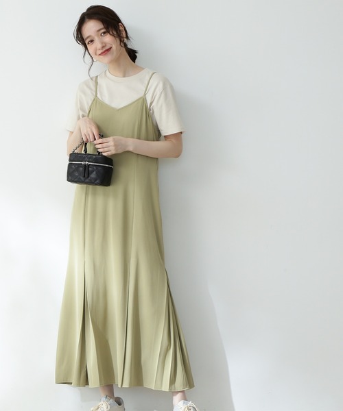 N.(N. Natural Beauty Basic)(エヌエヌナチュラルビューティーベーシック)の「◆プリーツマーメイドキャミワンピース(ワンピース・レディース・ブラック/オフホワイト/ライトグリーン・MEDIUM)」の3枚目の写真
