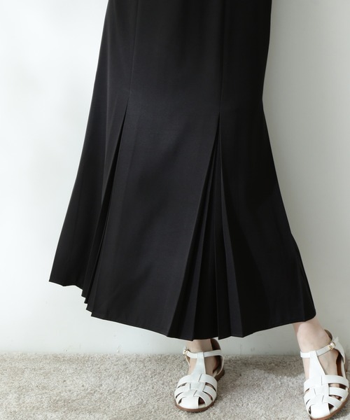 N.(N. Natural Beauty Basic)(エヌエヌナチュラルビューティーベーシック)の「◆プリーツマーメイドキャミワンピース(ワンピース・レディース・ブラック/オフホワイト/ライトグリーン・MEDIUM)」の12枚目の写真