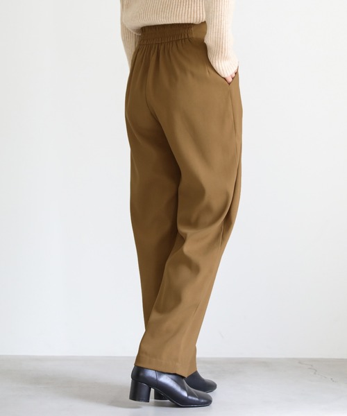 select MOCA(セレクトモカ)の「ハイウエストダブルタックパンツ(スラックス・レディース・テラコッタ/ブラック/ダークベージュ・FREE)」の18枚目の写真