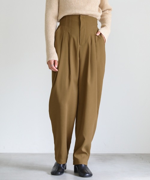 select MOCA(セレクトモカ)の「ハイウエストダブルタックパンツ(スラックス・レディース・テラコッタ/ブラック/ダークベージュ・FREE)」の8枚目の写真